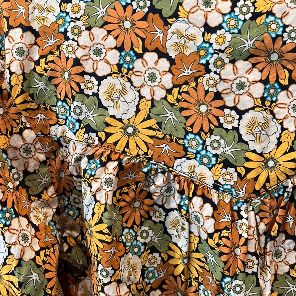 Zara size 10 blouse. Worn once for pictures. - Picture 6 of 7